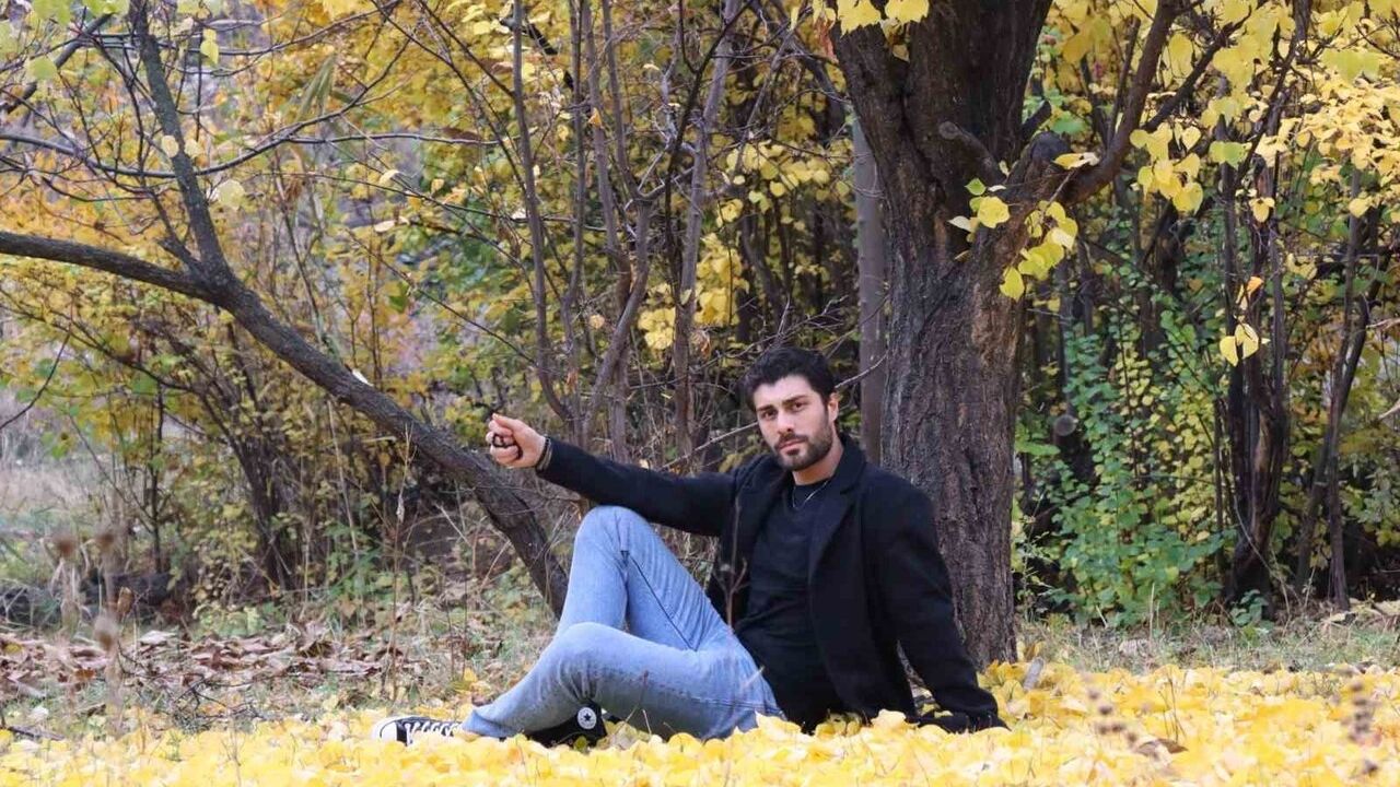 Ali Öner nişanlısıyla Oltu'yu gezdi: Oltu taşı ve Oltu Kalesi dikkat çekti