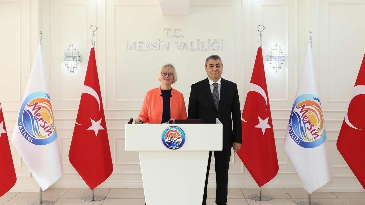 Almanya'nın Ankara Büyükelçisi Sibylle Katharina Sorg, Mersin'de Vali Atilla Toros ile görüştü