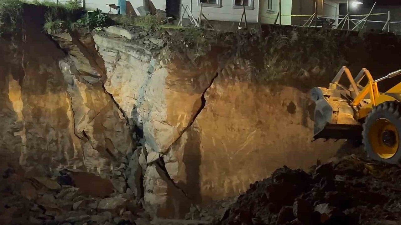 Amasra'da inşaat alanında göçük: Can kaybı yok, çevre binalar tahliye edildi