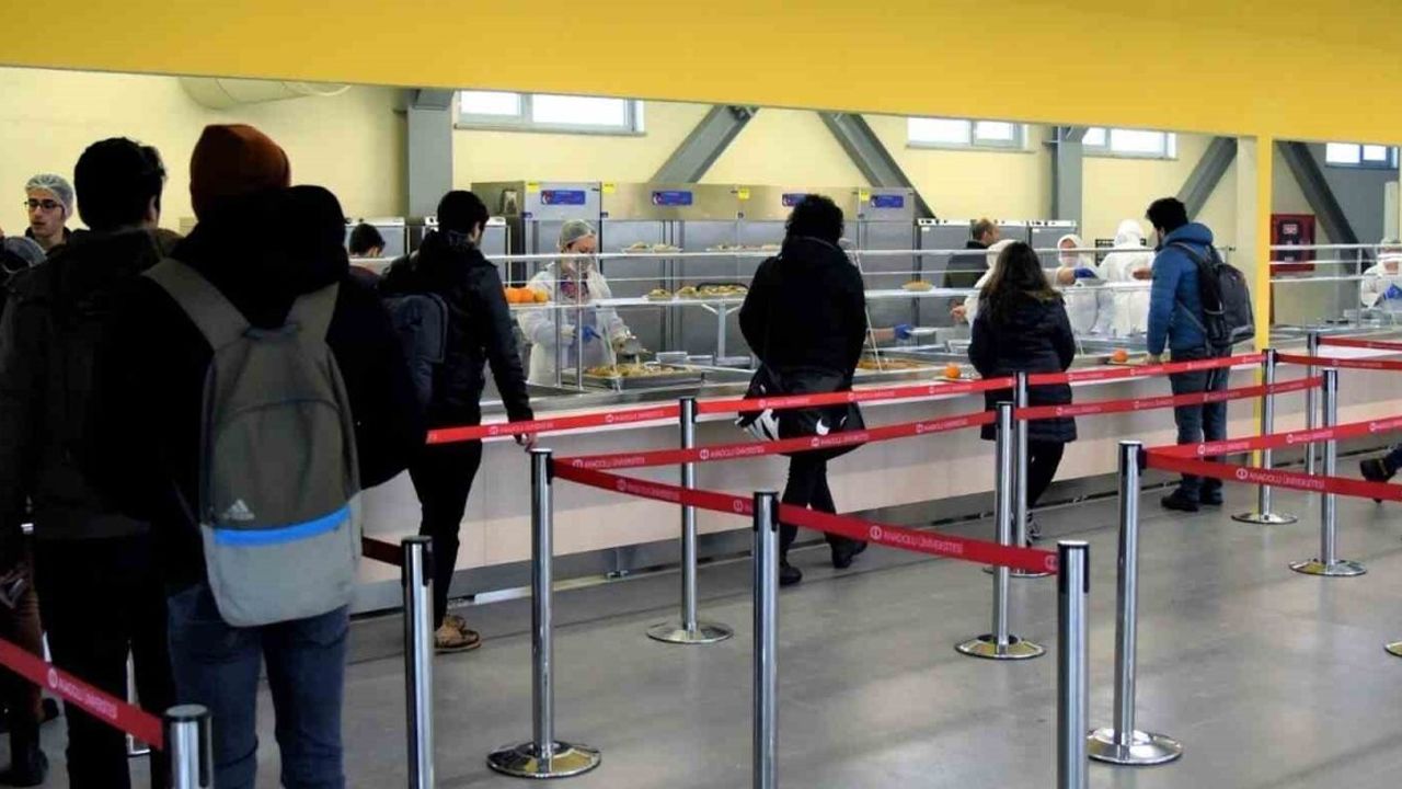 Anadolu Üniversitesi'nde öğrenciler arası yemek hakkı paylaşımı başlatıldı