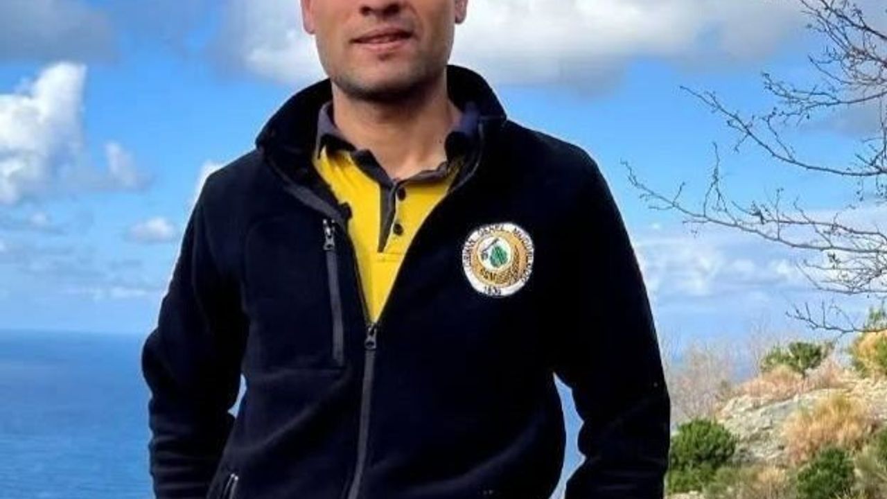 Anamur'da otomobil bariyere çarptı, sürücü hayatını kaybetti