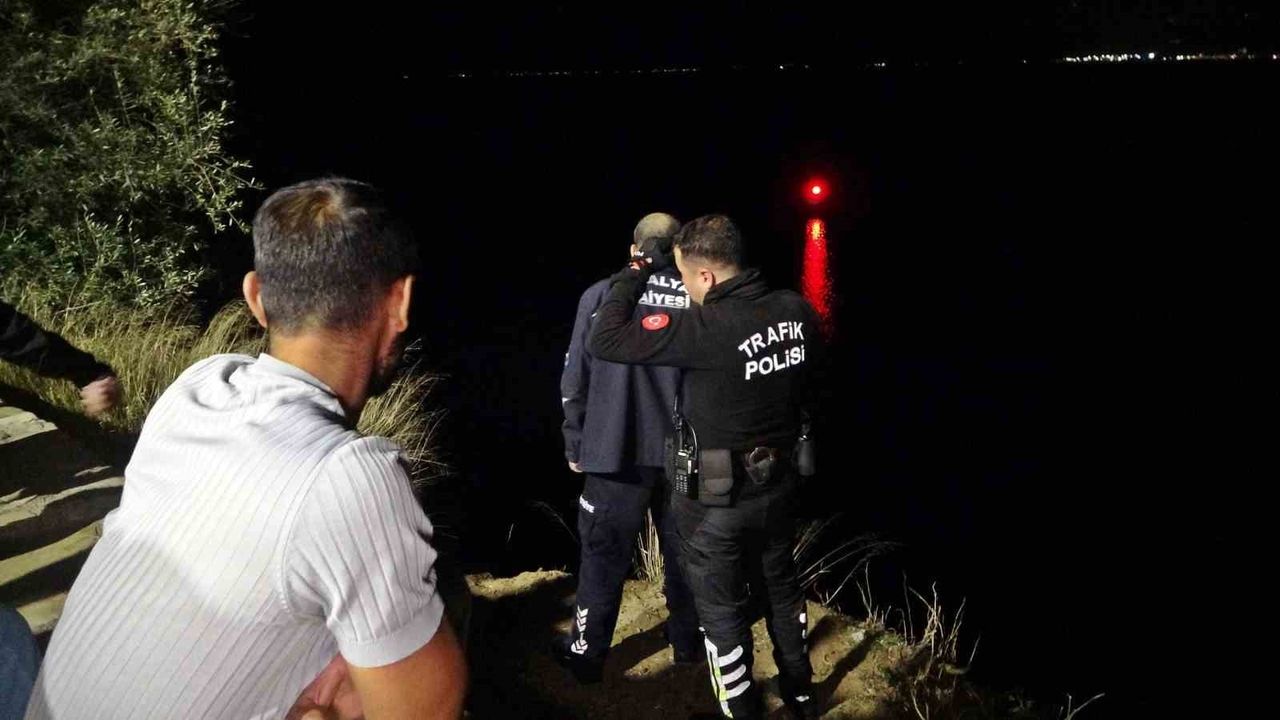 Antalya’da 30 metrelik falezlerden düşen 20’li yaşlardaki genç yaşamını yitirdi