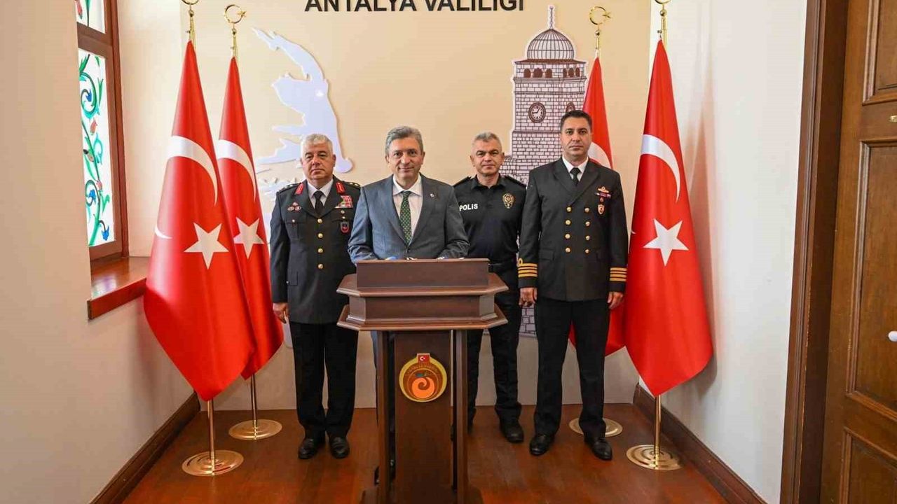 Antalya'da Ekim'de 10 bin 900 asayiş olayı; güvenlik güçleri binlerce şüpheliyi yakaladı