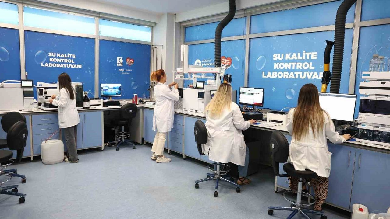 Antalya’da içme suyu güvenliği: ASAT 19 ilçede 264 noktada düzenli analiz yapıyor