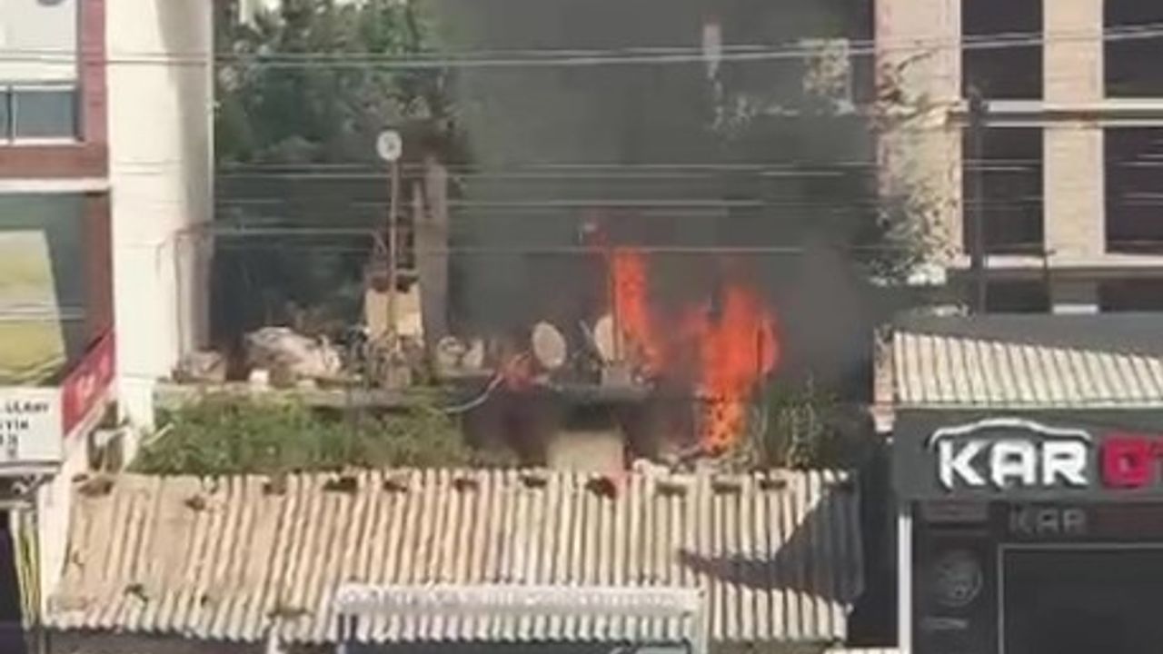 Antalya'da ilaçlama sonrası çıkan yangında yaşlı çift komşular tarafından kurtarıldı