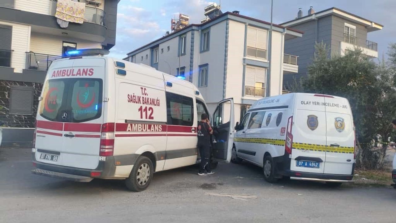Antalya Kepez'te polis memuru eşini ve iki çocuğunu öldürdü; zanlı gözaltında