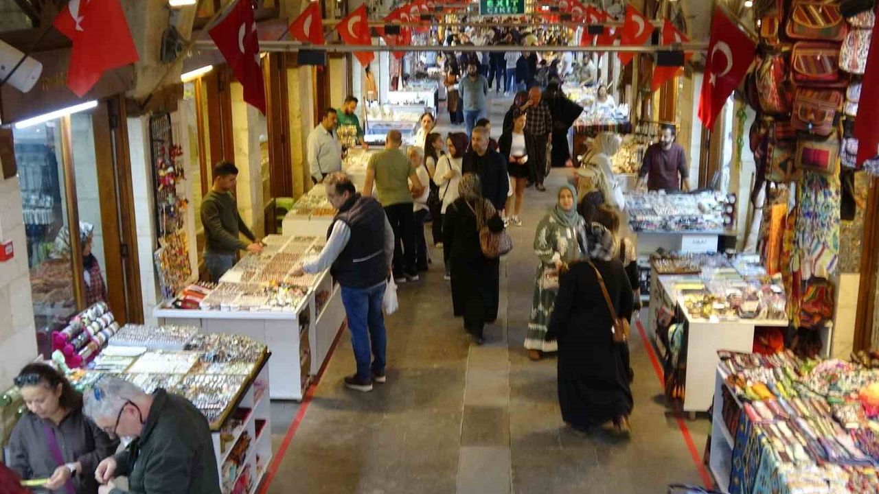 Ara Tatilde Gaziantep: Tarihi Mekanlar ve Gastronomi Ziyaretçi Yoğunluğu Yaşıyor