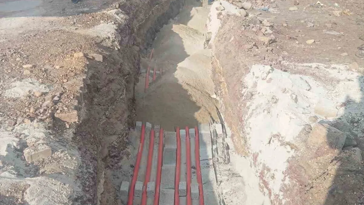 Aras Elektrik, Karayazı'da elektrik altyapısını güçlendiriyor