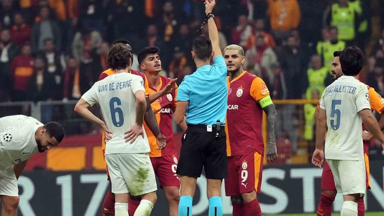 Arda Ünyay, Şampiyonlar Ligi'nde ilk maçına çıktı; 89. dakikada oyun dışı kaldı