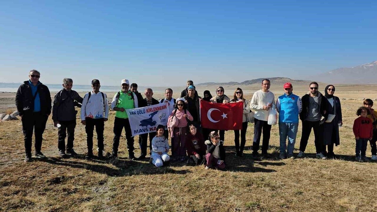 Arin Gölü'nde Kuruma Tehlikesi: Aktivistler Beş Yıl İçinde Tam Kuruma Uyarısında Bulundu