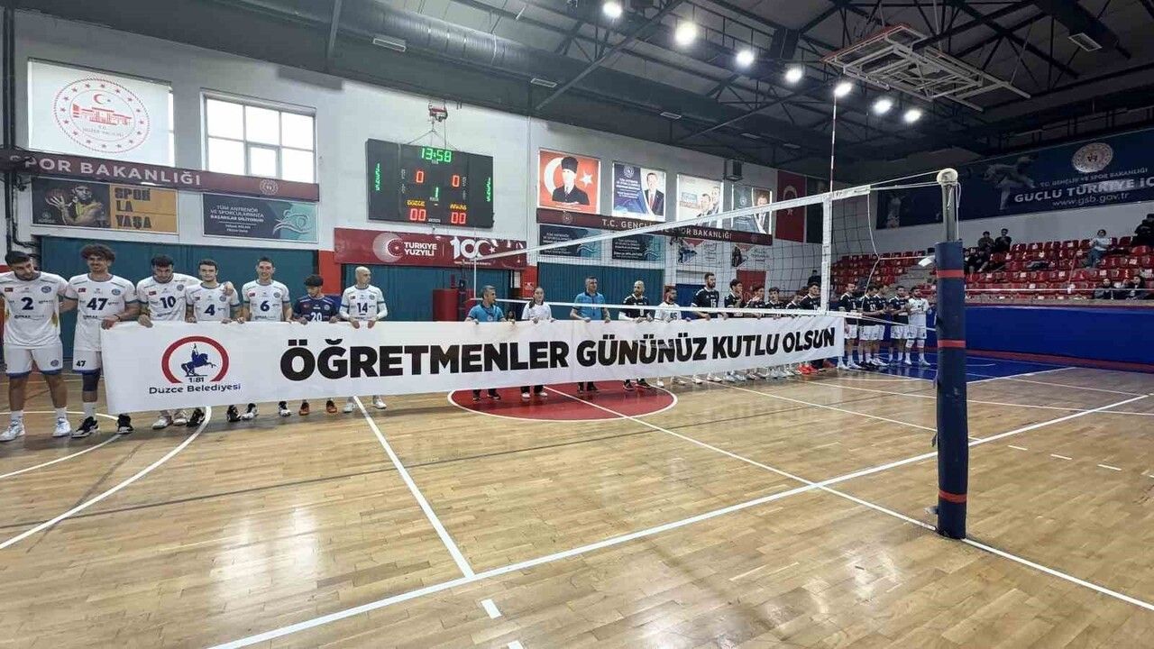 Arkas Spor, TVF Erkekler 1. Ligi’nde Düzce Belediyesi'ni 3-2 mağlup etti
