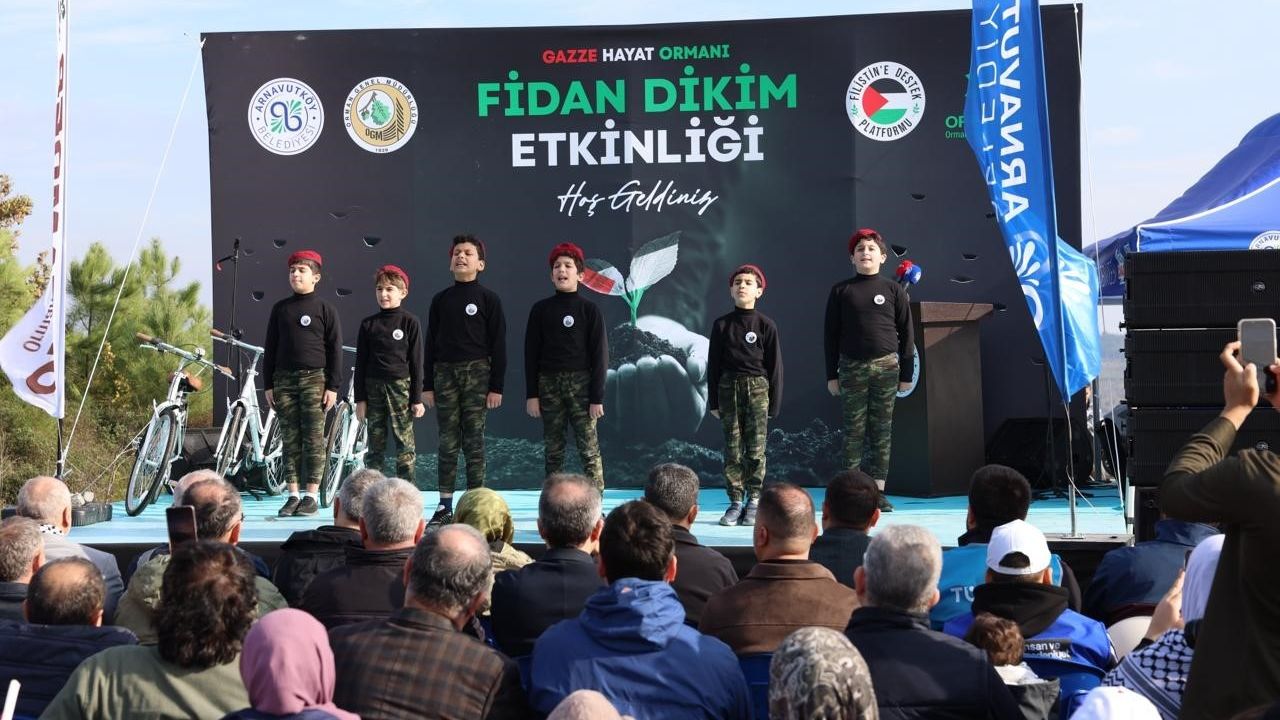 Arnavutköy'de 'Gazze Hayat Ormanı' için 10 bin fidan dikildi