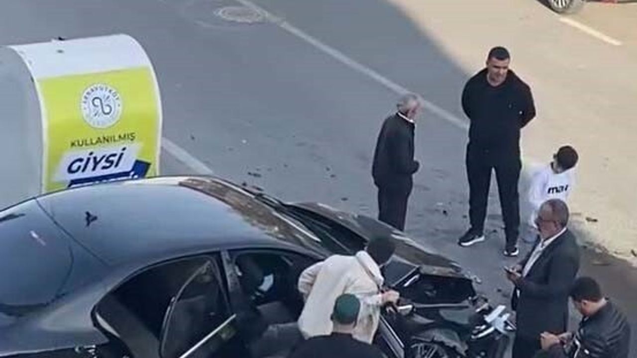Arnavutköy'de Sarı Orkide ve Leyla Sokak kesişiminde trafik kazası: 1 ağır yaralı