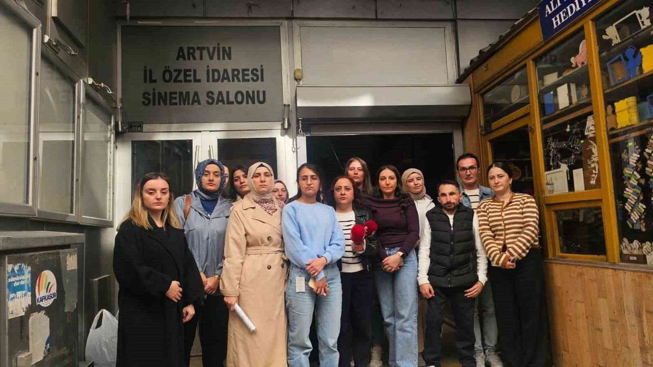 Artvin'de Global Bilgi Ziraat Bankası projesi çalışanları görev yeri değişikliğine itiraz etti