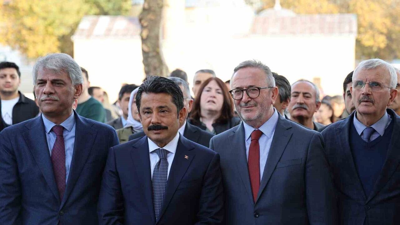 Aşık Paşa’nın 700–800 yıllık yazma eserleri ilk kez İstanbul dışına çıkarılarak Kırşehir Ahilik Müzesi’nde sergilendi