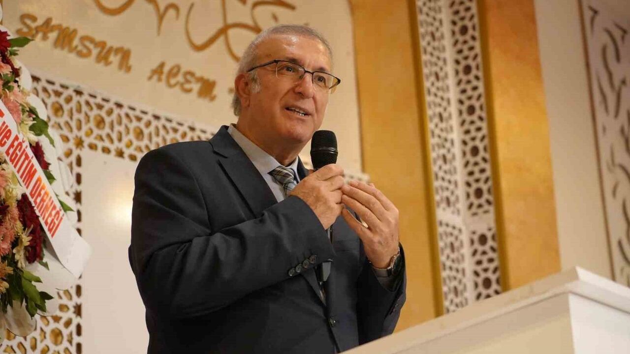 Aşık Ramazan Yavuz Arslan için 'Ömürde 70, Sanatta 55. Yıl' temalı vefa gecesi