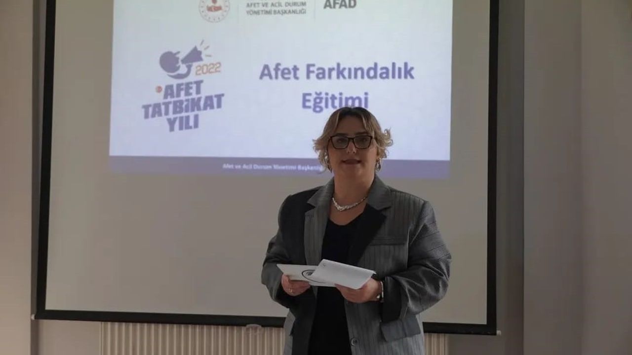 Atakum'da mahalle mahalle afet bilinçlendirme eğitimleri: İstiklal Mahallesi son durak