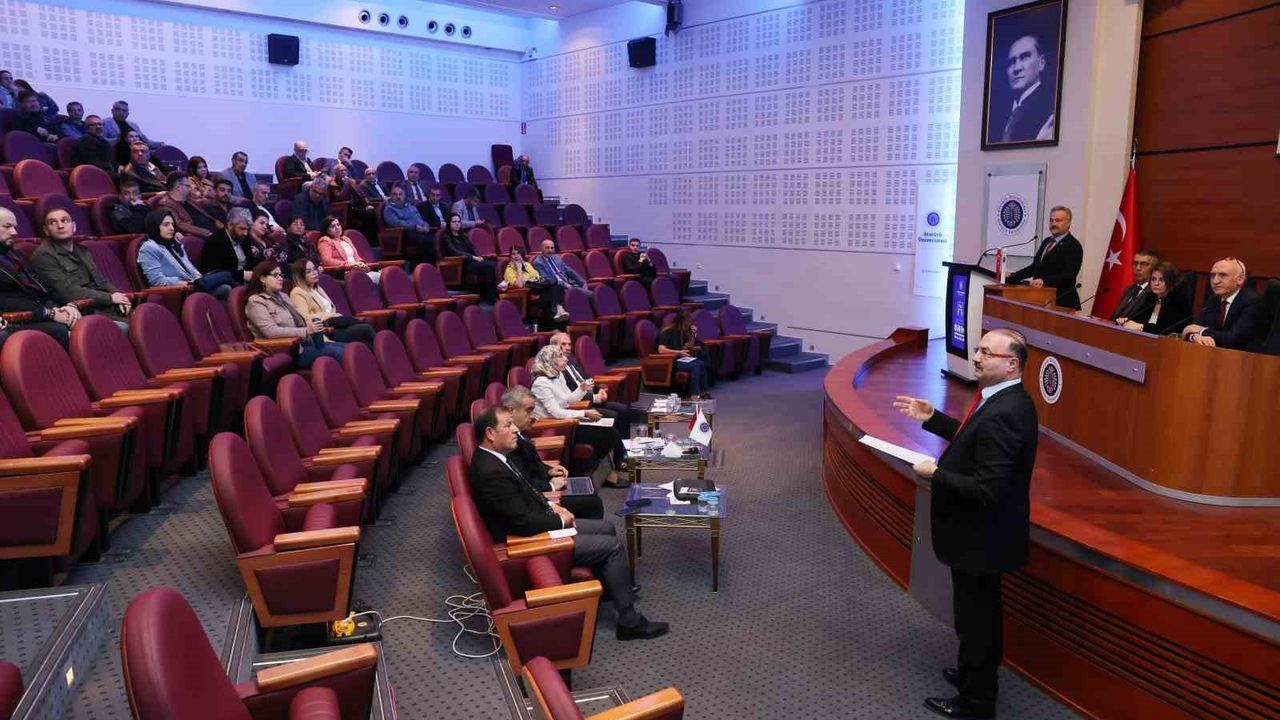 Atatürk Üniversitesi'nde 2025-2026 Akademik Yılı Birim Değerlendirme Toplantıları Sürüyor