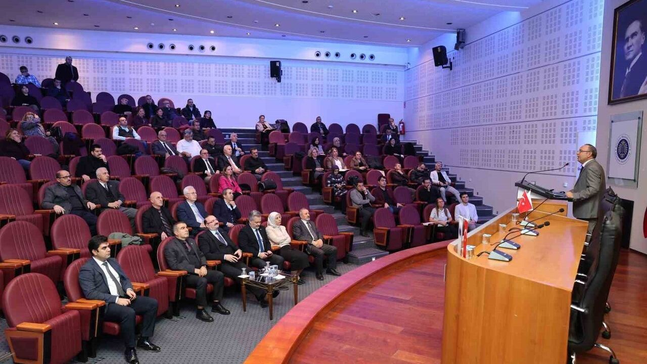 Atatürk Üniversitesi'nde Dördüncü Program Akran Değerlendirme Çalıştayı