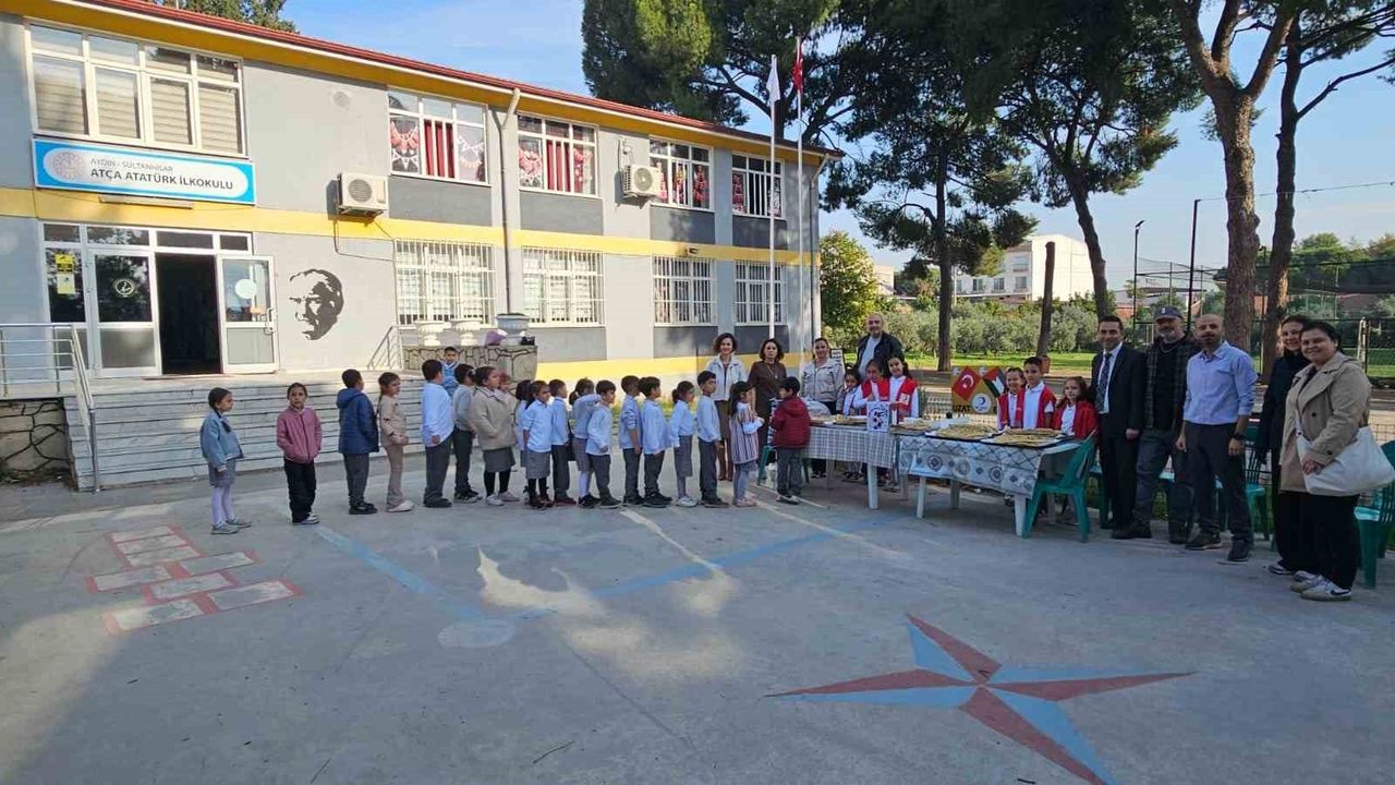 Atça Atatürk İlkokulu'ndan Gazze'ye Dayanışma: Gözleme Etkinliği Geliri Bağışlandı