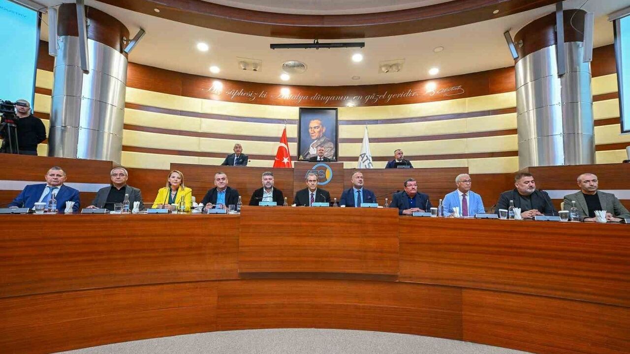 ATSO Başkanı Hacısüleyman: Antalya için destinasyon yönetimi artık ertelenemez