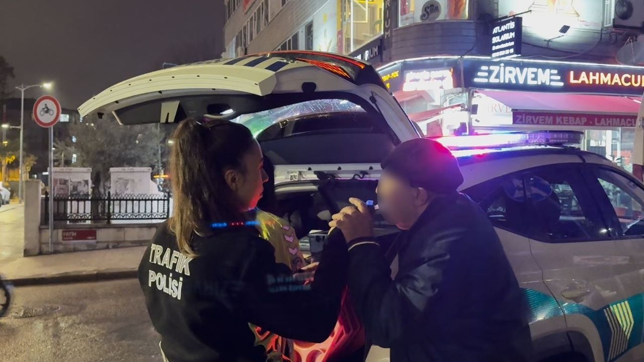 Avcılar’da çarpma iddiası: Vatandaş sürücüyü durdurup aracın anahtarını aldı, alkol testi negatif çıktı