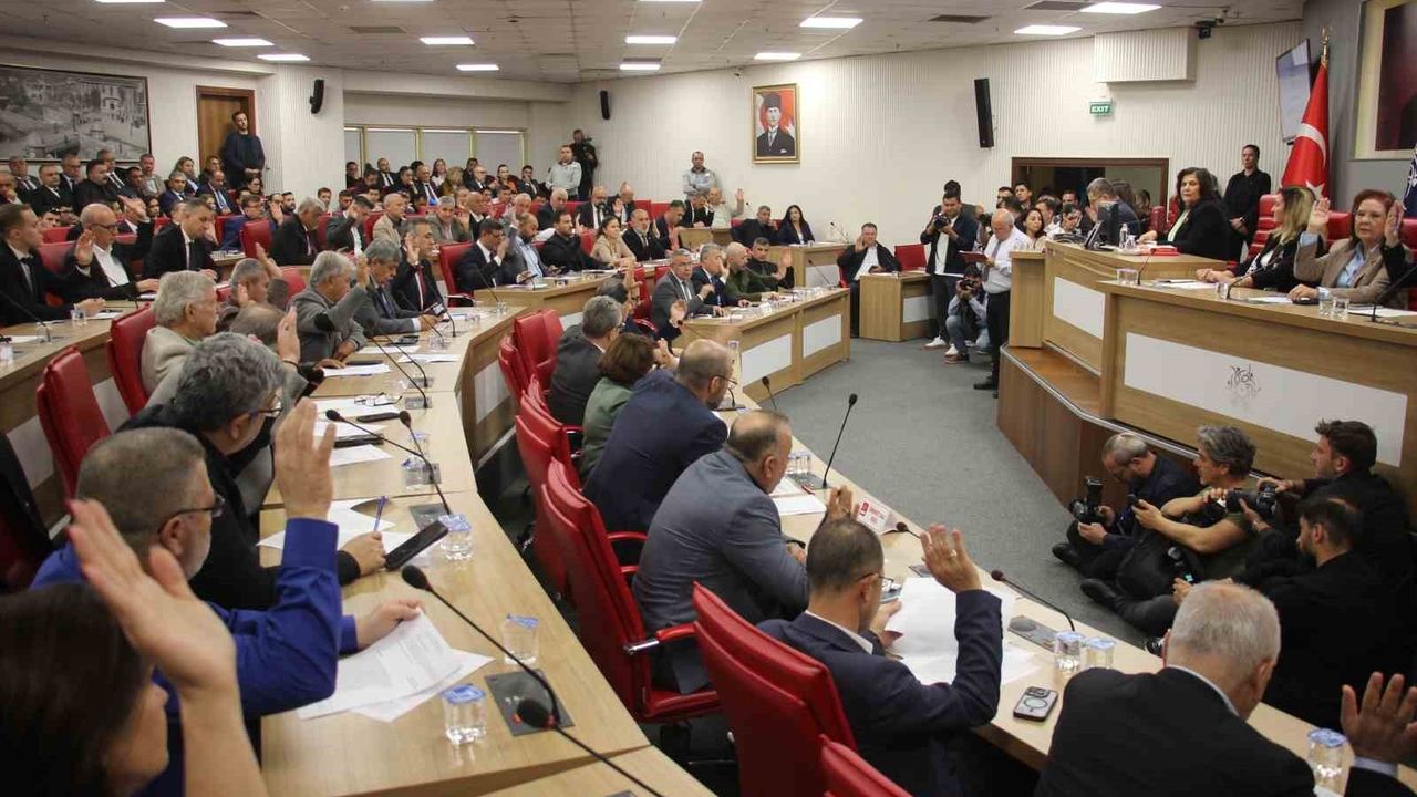 Aydın ASKİ Genel Kurulu'nda su tarifesinde yüzde 70 indirim önerisi komisyonda