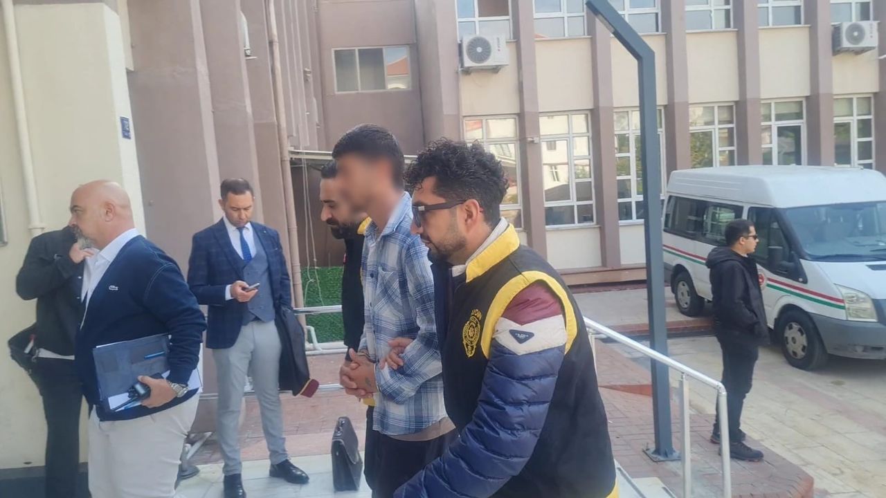 Aydın'da aranan, 27 yıl 4 ay hapis cezası olan şahıs Datça'da yakalandı