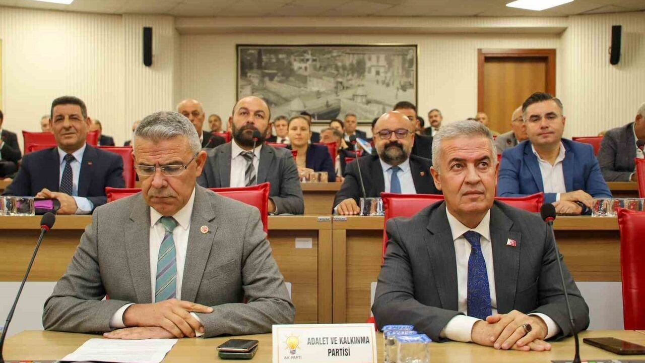 Aydın'da cenaze ve defin hizmetleri AK Parti'li belediyeler tarafından yürütülecek