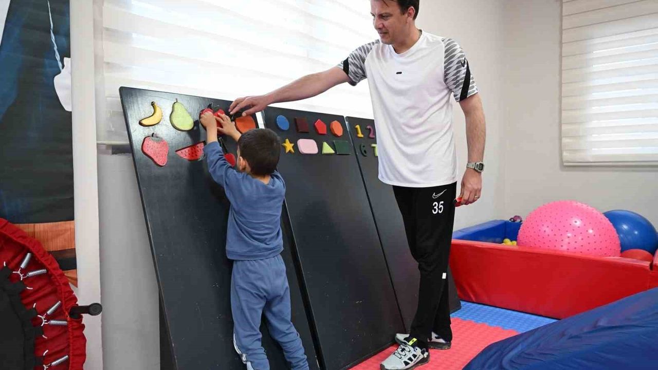 Aydın'da Ücretsiz Otizm Destek Merkezleriyle Özel Gereksinimli Çocuklara Kapsayıcı Eğitim Desteği