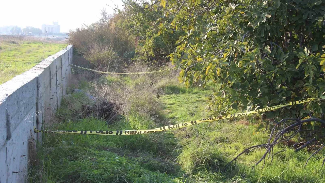 Aydın Efeler'de cezaevi izninde olan 35 yaşındaki İlhan Gökcan başından vurulmuş halde bulundu