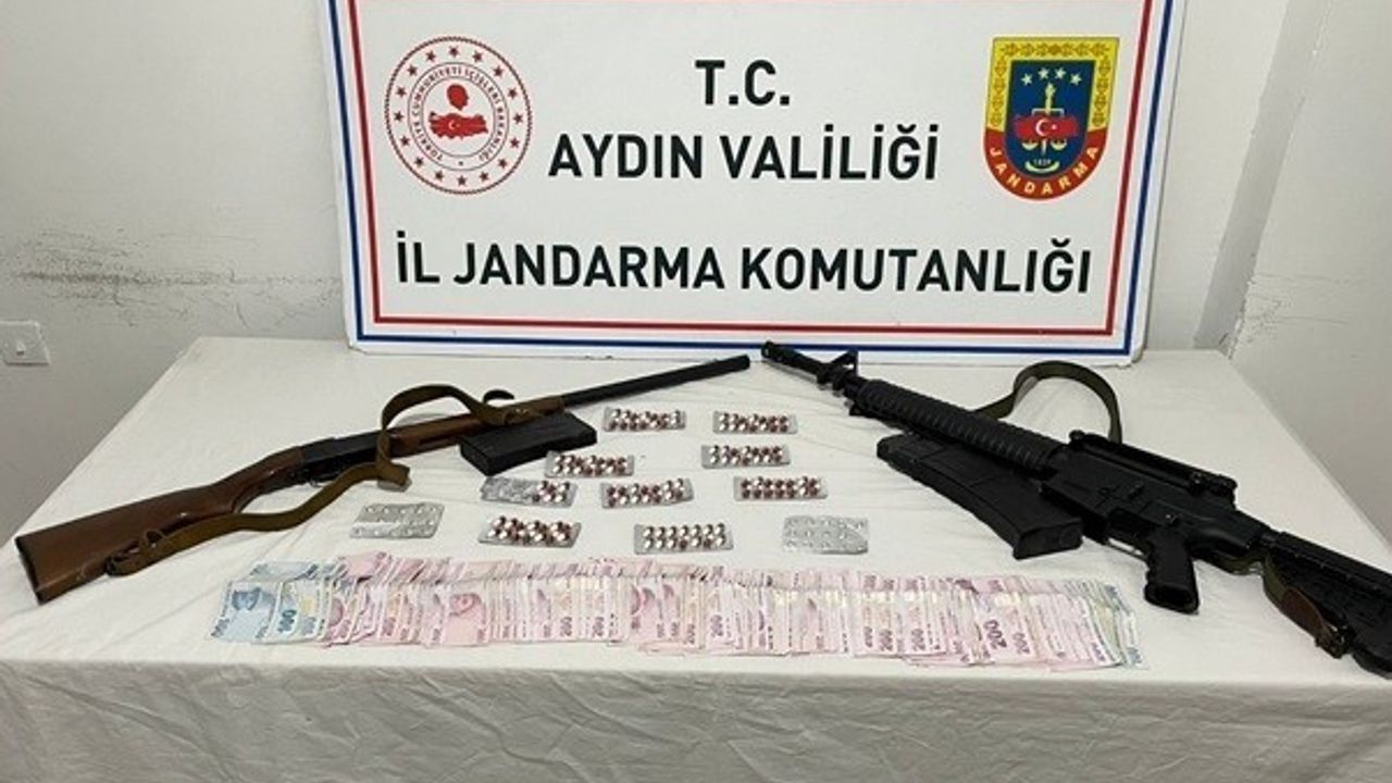 Aydın Efeler'de Evde Yapılan Operasyonda Uyuşturucu ve Silah Ele Geçirildi