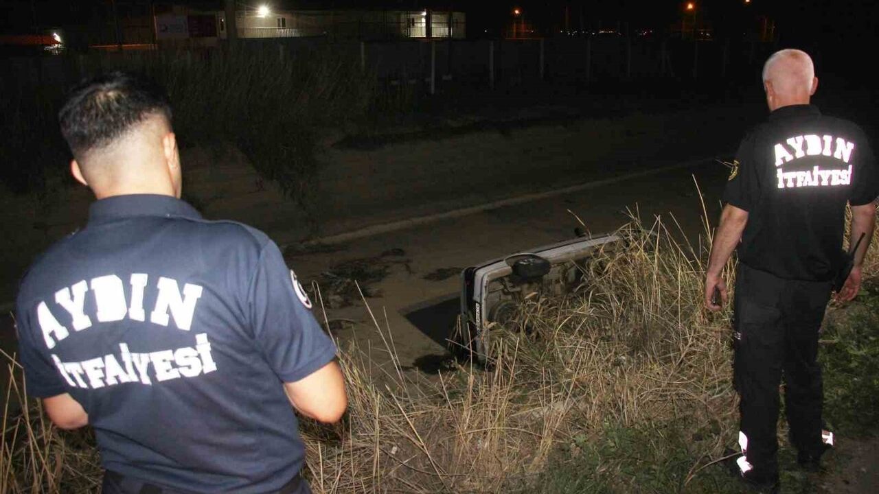 Aydın Efeler'de otomobil sulama kanalına düştü — 2 yaralı