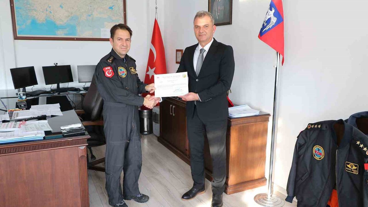 Aydın Jandarma Helikopter Filo Komutanlığı'na 2025 Yangın Sezonu İçin Teşekkür Belgesi