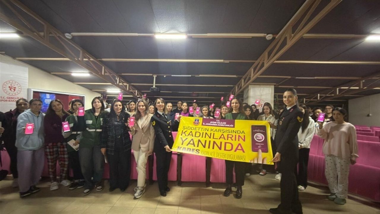 Aydın yurtlarında öğrencilere Kadına Yönelik Şiddetle Mücadele bilgilendirmesi