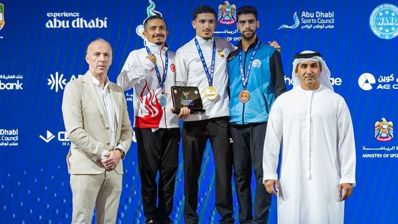Aydınlı milli sporcu Faysal Sılıv, WAKO Büyükler Kick Boks Dünya Şampiyonası'nda dünya ikincisi oldu