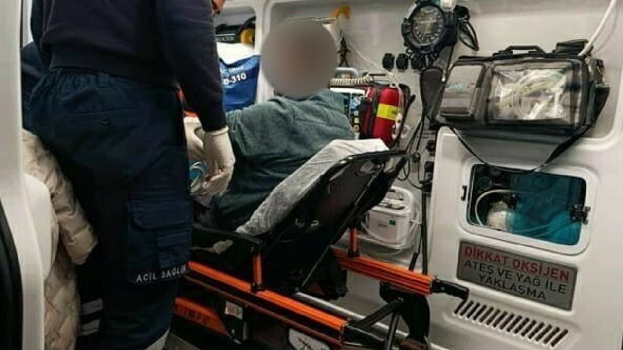 Ayvalık açıklarında rahatsızlanan kişi Sahil Güvenlik tarafından tahliye edildi