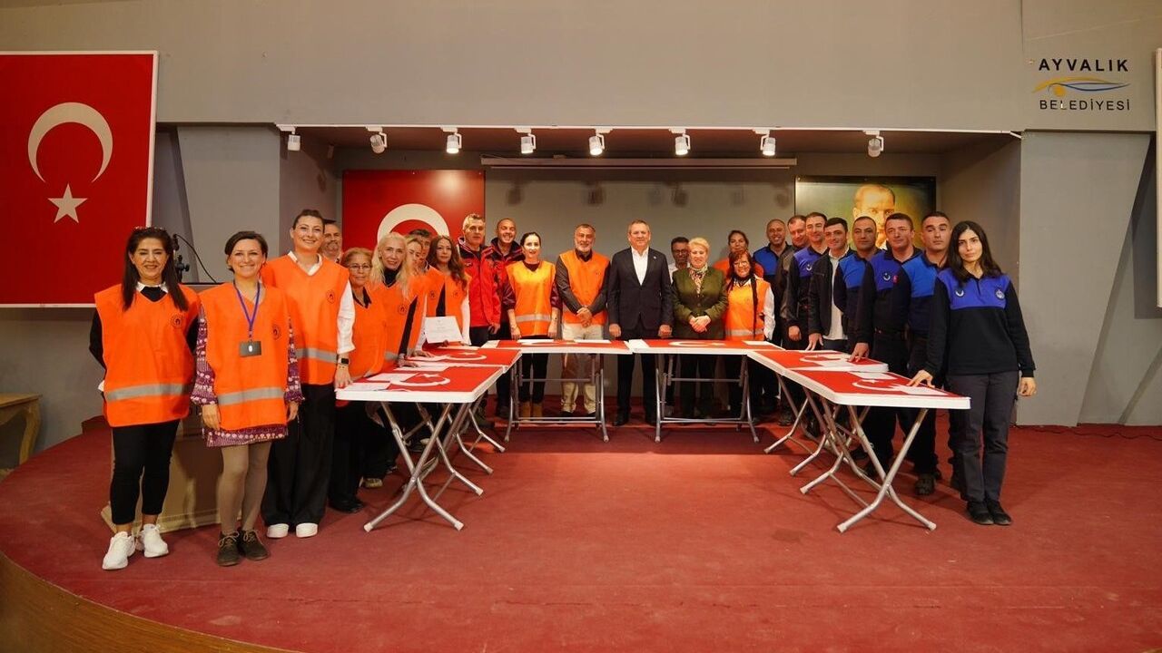 Ayvalık’ta 38 Saatlik Arama Kurtarma ve Temel İlk Yardım Eğitimleri Tamamlandı