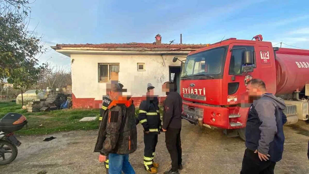 Babaeski'de ev yangını: Karahalil'de 1 ölü, 1 yaralı — Şüpheli eski eş gözaltında