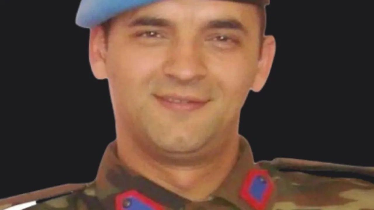 Babaeski'de Jandarma Üsteğmen Ersan Yenici mezarı başında anıldı