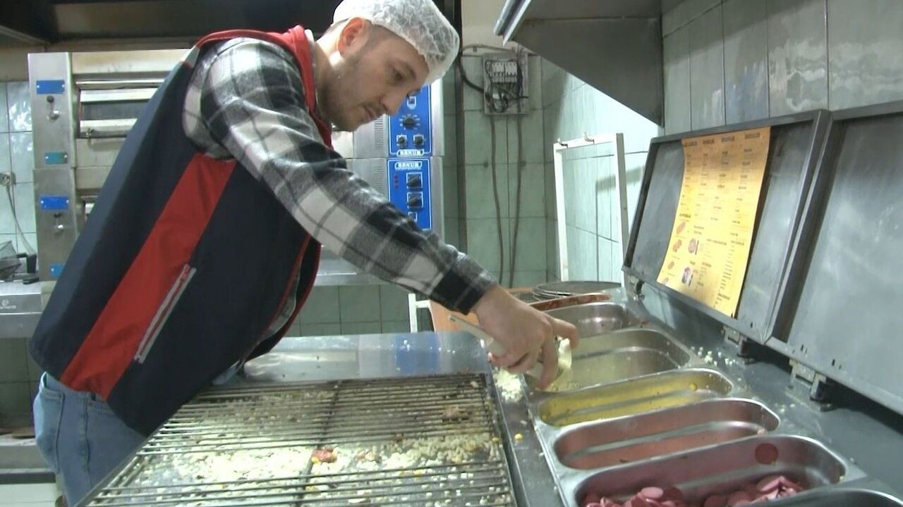 Bağcılar'da restoran ve marketlere gıda hijyen denetimi ve cezai işlem