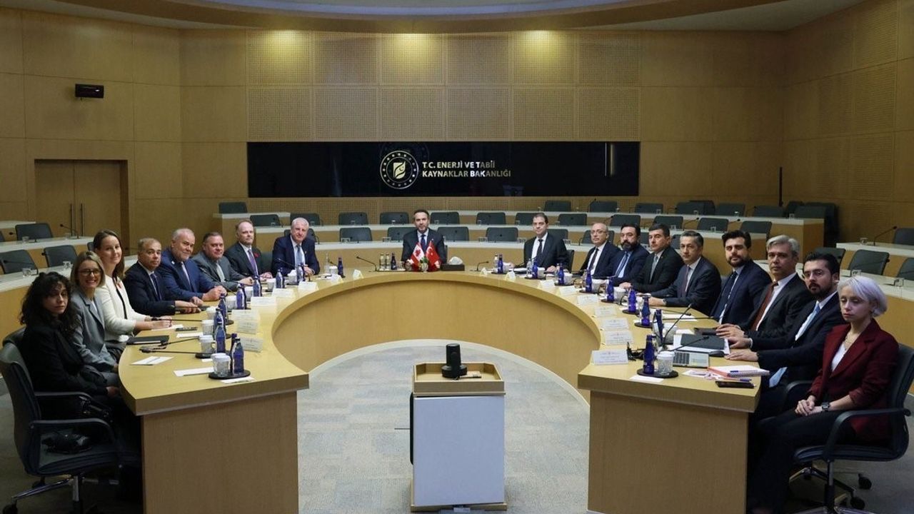 Bakan Bayraktar: Sinop ve Trakya için CANDU teknolojisi görüşmelerimiz sürüyor