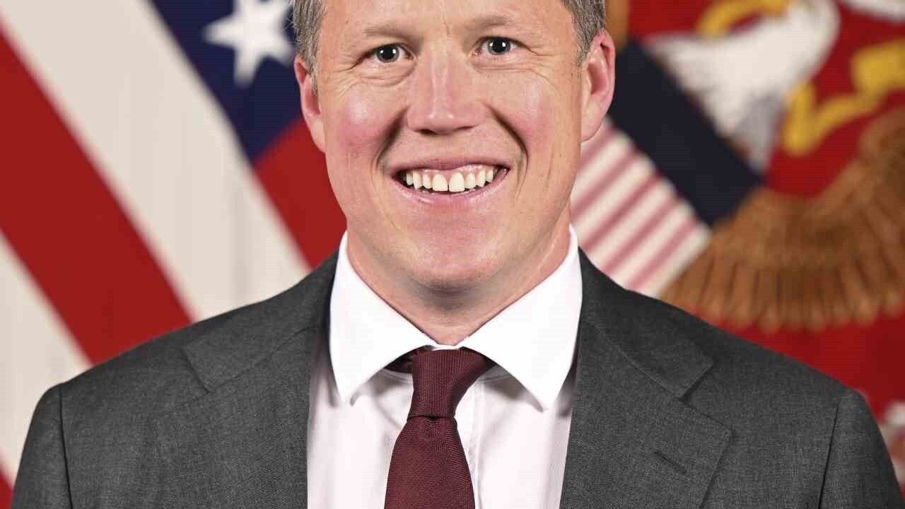 Bakan Driscoll Abu Dabi'de Rus yetkililerle 28 maddelik barış taslağını görüştü