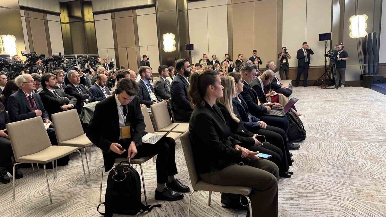 Bakan Fidan: Gazze Ateşkesi Sabote Edilemez; 7 Ülke İstanbul'da Toplandı