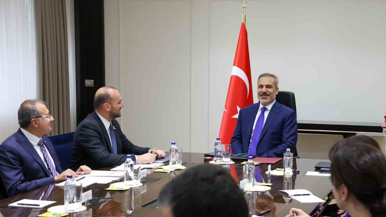 Bakan Fidan, MÜSİAD Genel Başkanı Burhan Özdemir ve Heyetini Kabul Etti