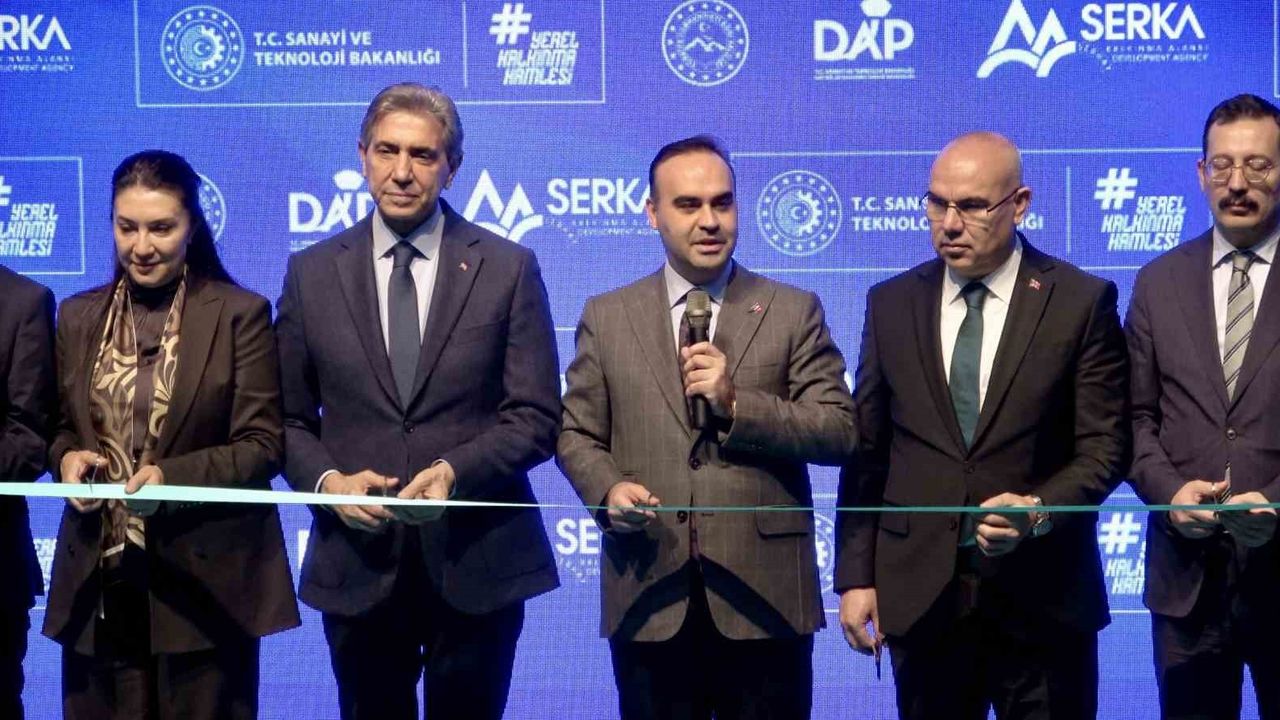 Bakan Kacır: Türkiye Yüzyılı’nı Ağrı yatırımlarıyla kararlılıkla inşa ediyoruz