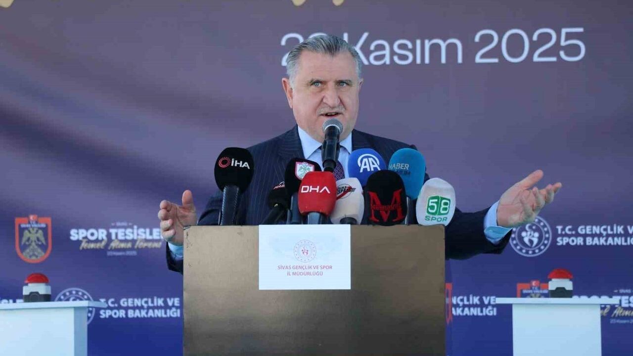 Bakan Osman Aşkın Bak: Türkiye spor devrimi yaşıyor — Sivas'ta yeni spor tesislerinin temeli atıldı