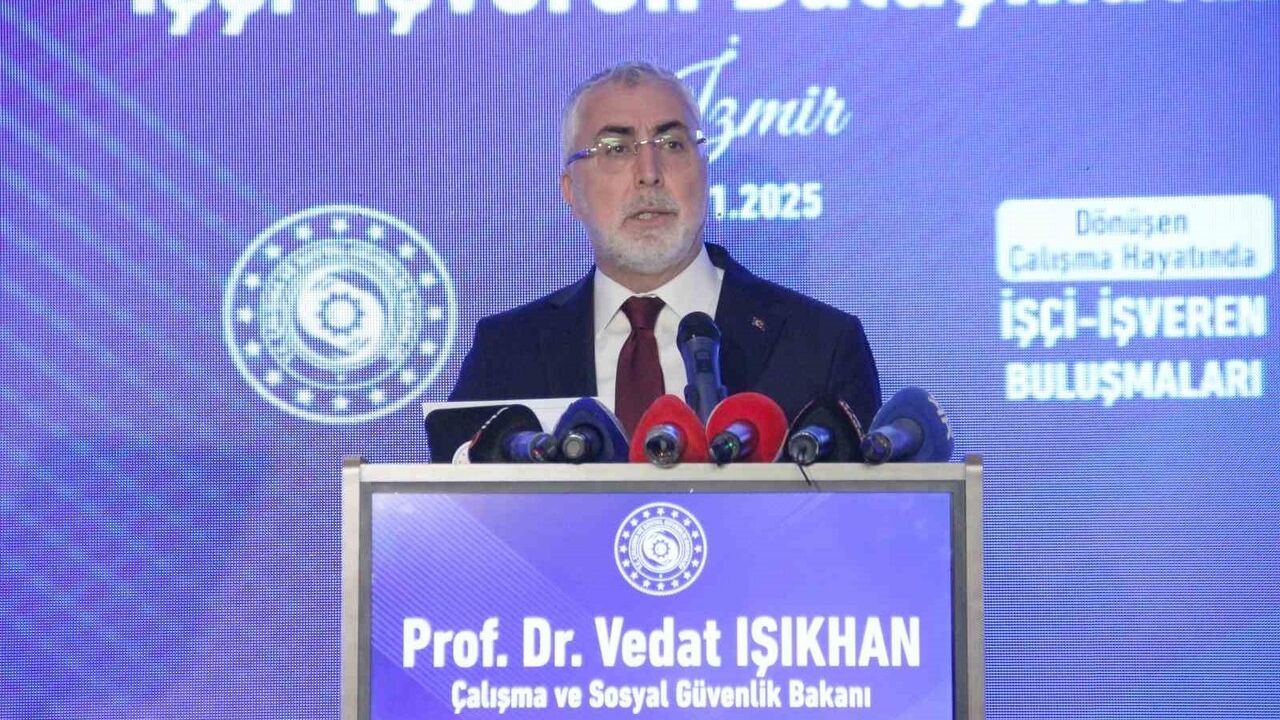 Bakan Vedat Işıkhan: Asgari Ücret Tespit Komisyonu Aralık başında toplanacak, sosyal diyalog öncelikli