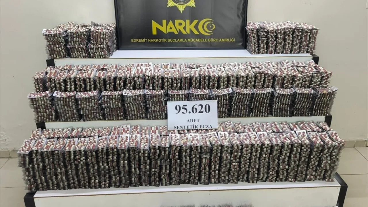 Balıkesir Burhaniye'de 95 bin 620 uyuşturucu hap ele geçirildi, 1 şüpheli tutuklandı