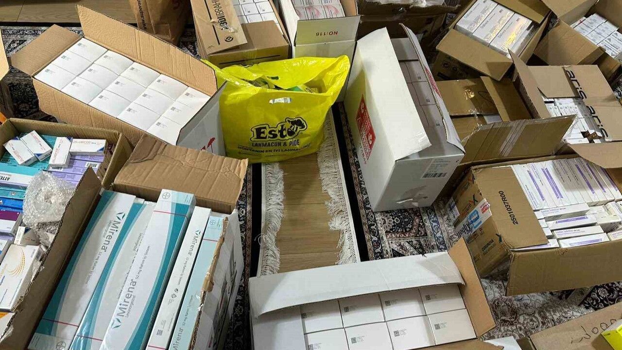 Başakşehir'de muvazaalı eczane operasyonu: 2 bin 500 ilaca el konuldu